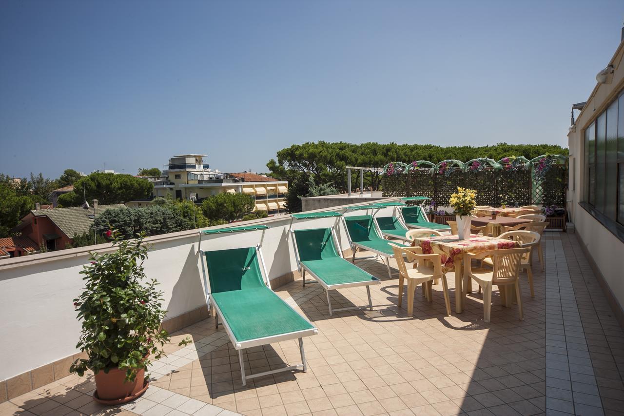 Hotel Taormina Riccione Exterior foto
