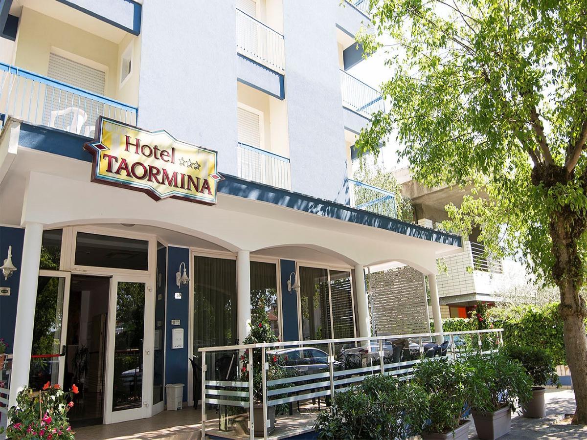 Hotel Taormina Riccione Exterior foto
